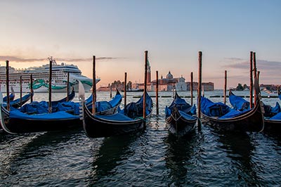 Venise - A gondole, gondole et demi