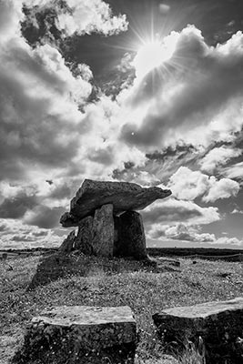 Dolmen de Poulnabrone - Irlande n&b